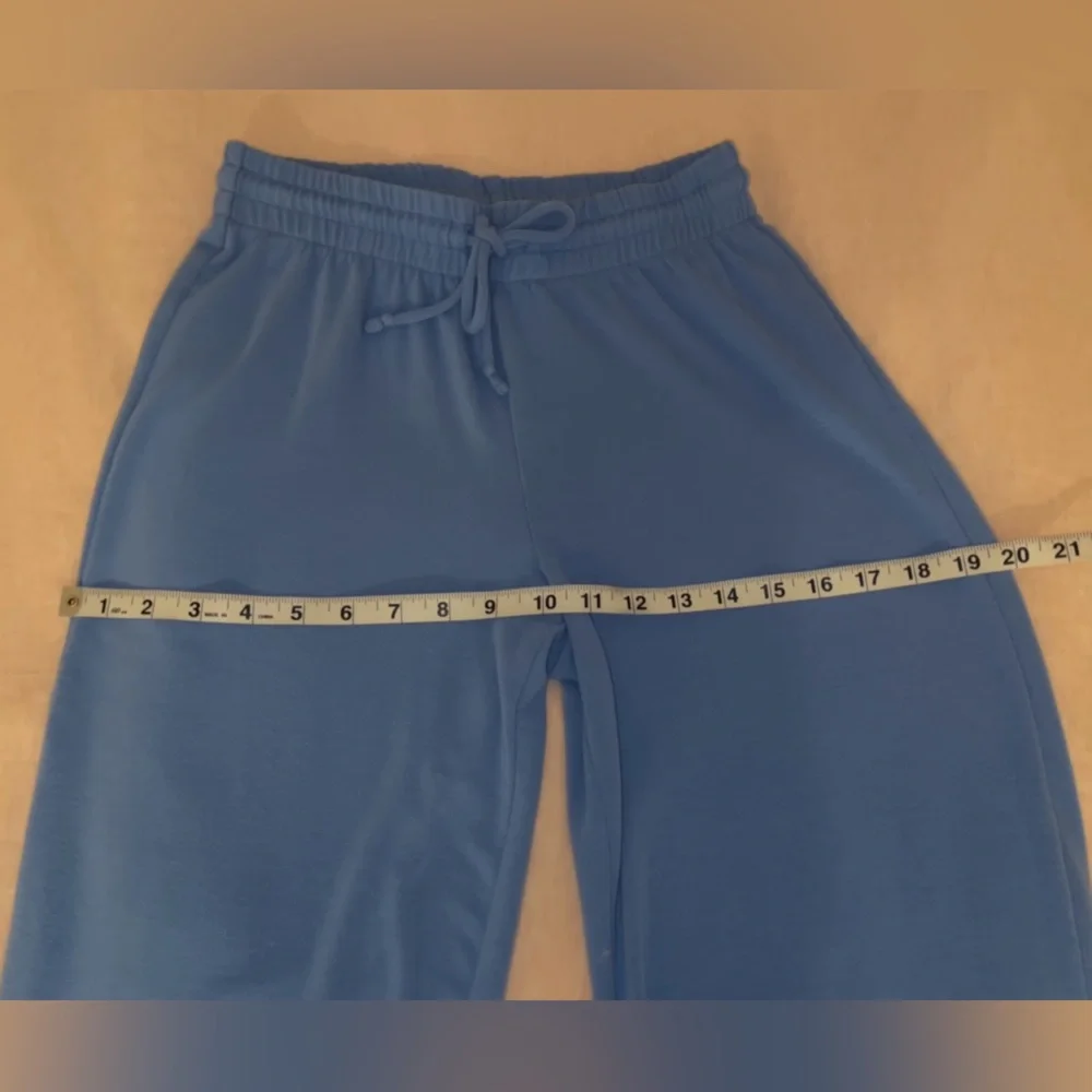 Aritzia Wilfred Free Lounge Sweatpants (Azurine Blue) (with matching top) - Picture 9 of 16